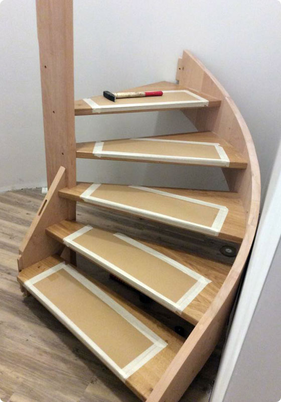 escalier en colimacon pendant la pose