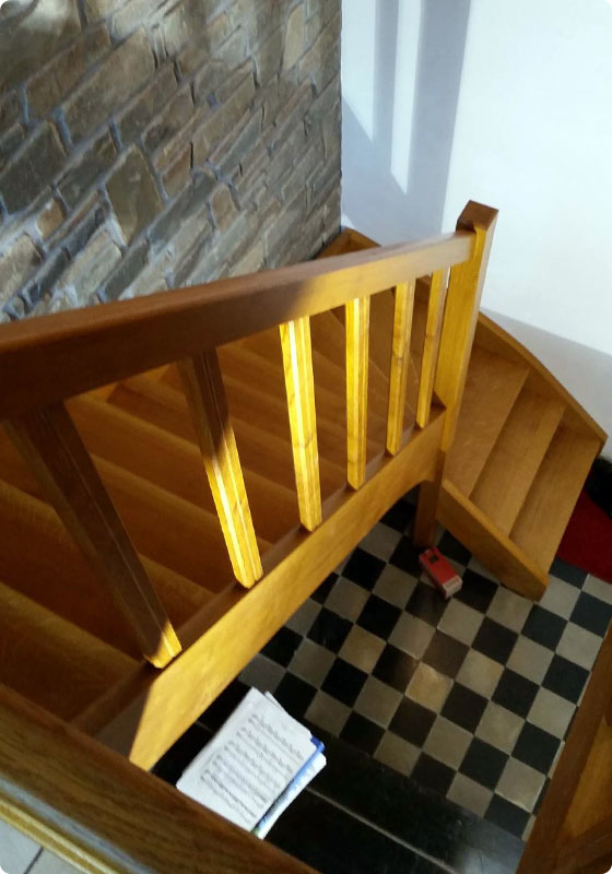 escalier en bois demi tournant